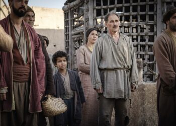 Reseña: Estupendo Rylance eleva "Waiting for the Barbarians"