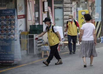 Casos de COVID-19 siguen al alza en Corea del Sur y la India