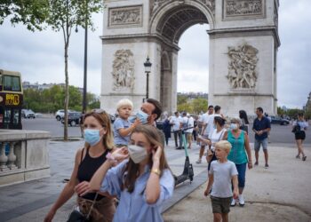 Francia: Algunas escuelas no podrán reabrir esta semana por causa del coronavirus