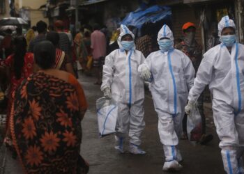 India reporta 53.601 casos nuevos de coronavirus en un día