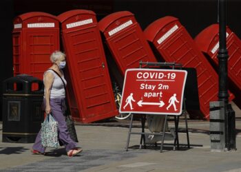 Científicos británicos cuestionan la gestión de la pandemia