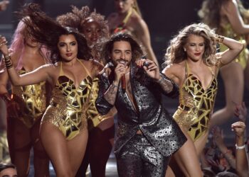Maluma renace en confinamiento con “Papi Juancho”