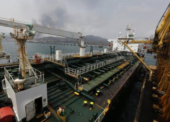 Irán niega que gasolina incautada por EEUU con destino a Venezuela fuera suya
