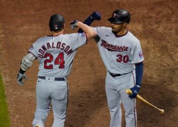 Minnesota aseguró un puesto en la postemporada