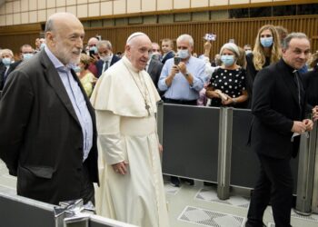 El Papa se une al fundador de Slow Food para promover el medio ambiente