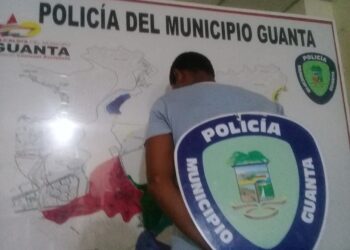 Oficiales de Poliguanta arrestaron a un hombre solicitado