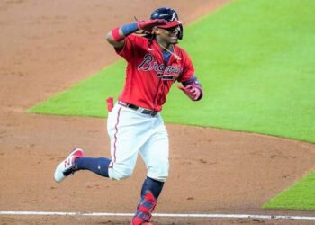Acuña llegó a 13 jonrones en blanqueo de Bravos sobre Mets