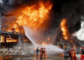 Nuevo desastre en el puerto de Beirut, un mes después de las explosiones