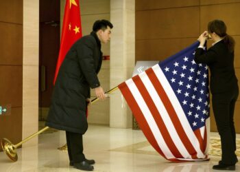 China anuncia nuevas restricciones a las actividades de los diplomáticos gringos