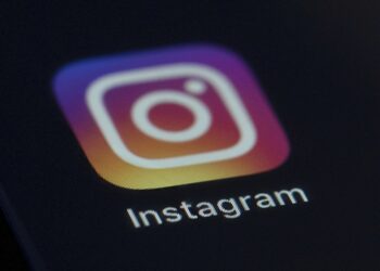 Famosos se unen a boicot contra Instagram para protestar inacción de Facebook
