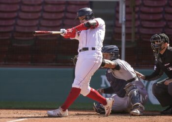 Medias Rojas cortó racha negativa contra Yankees, pero Nueva York clasificó a postemporada