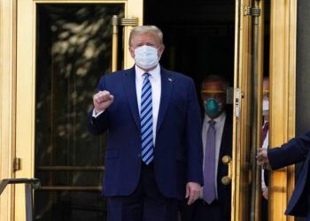 Trump retoma campaña con actos públicos