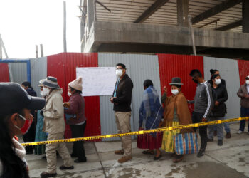 Transcurre en calma contienda presidencial en Bolivia