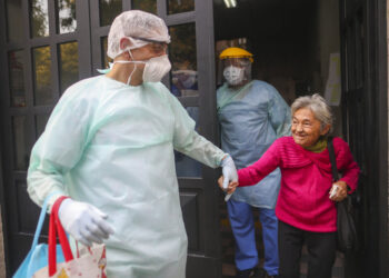 Bares y gimnasios de Buenos Aires ya pueden recibir público