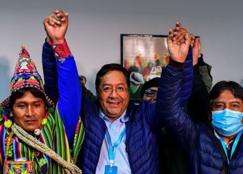 Guaidó fue invitado por el gobierno de Bolivia para la toma de posesión de Arce