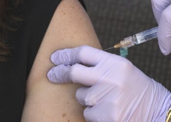Expertos temen “doble epidemia” por temporada de influenza