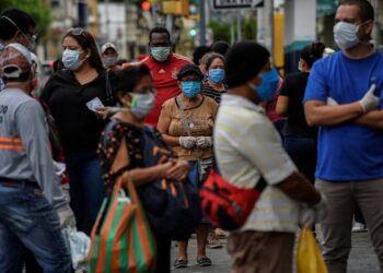 Impacto negativo de pandemia en Ecuador asciende a 8.000 millones de dólares