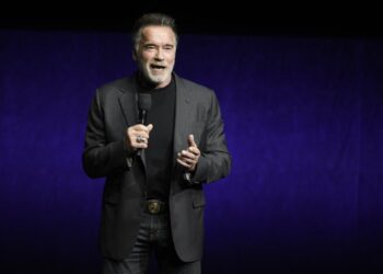Arnold Schwarzenegger se siente "fantástico" después de una cirugía cardíaca