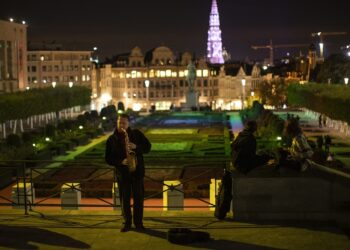 Empiezan nuevas restricciones contra el virus en Bélgica