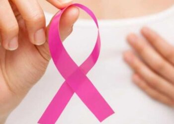 50% de los casos de cáncer de mama se diagnostican en estado avanzado