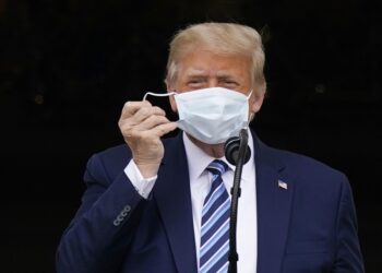Casa Blanca descarta que Trump pueda transmitir coronavirus