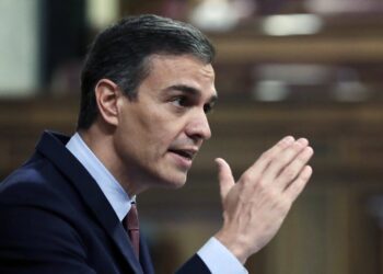 El primer ministro de España trabaja en un nuevo estado de emergencia para frenar el brote