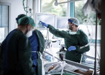 Alemania, Francia preparan nuevas cuarentenas contra COVID-19