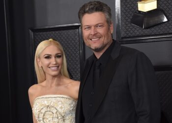 Gwen Stefani y Blake Shelton anuncian su compromiso