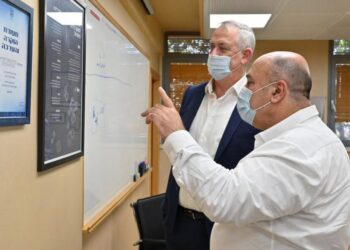 Israel iniciará pruebas en humanos de vacuna para COVID-19