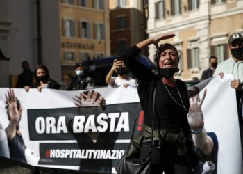 Italia impone nuevas restricciones contra el virus