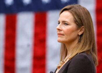 Senado confirma designación de Amy Coney Barrett como jueza de la Corte Suprema de EE.UU