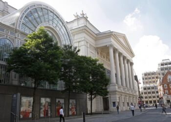 Ópera Real subasta cuadro de Hockney para mantenerse a flote