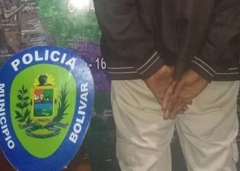 Arrestaron a un adolescente por hurto en una residencia