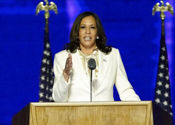 Kamala Harris rompe barreras y hace reconocimiento a mujeres