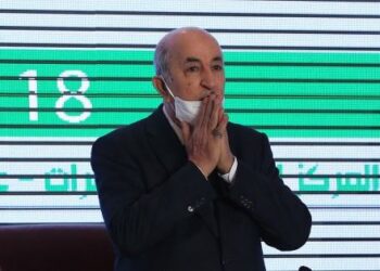Presidente de Argelia termina tratamiento por COVID-19