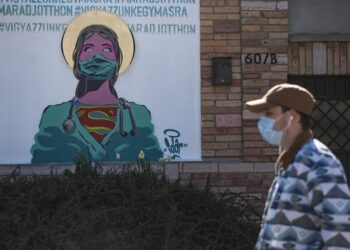 Hungría endurece restricciones para frenar al coronavirus