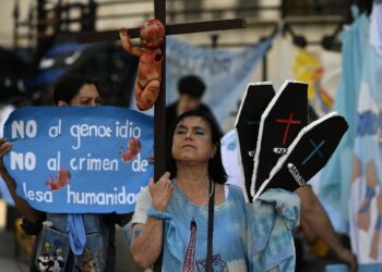 Protestan en Argentina contra un proyecto de legalización del aborto