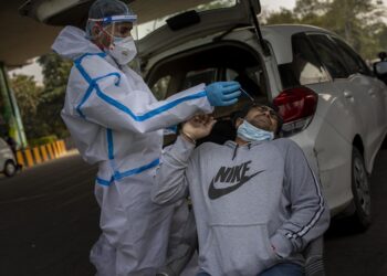 Estados Unidos autoriza un test rápido de COVID-19 para hacer en casa