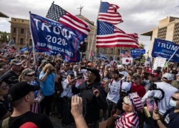 Seguidores de Trump denuncian un fraude en las elecciones tras nombramiento de Biden