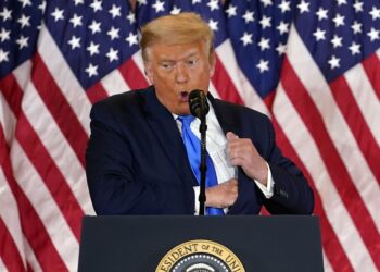 Trump quiere detener el recuento de votos