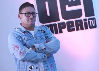 Carlos Etchevers se une a Michel Puche para presentar una versión de "Si la ves" (+Fotos)