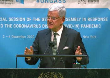 Vacuna no revertirá daños por pandemia, dice jefe de la ONU