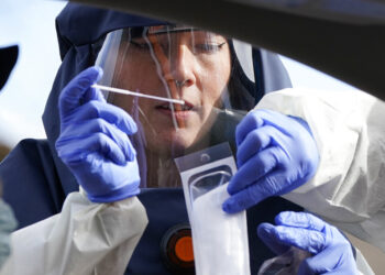 Estados de EEUU planean distribución de vacuna contra COVID