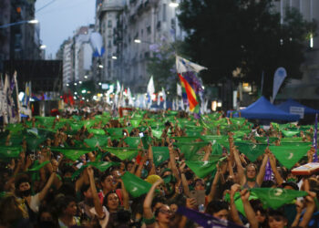Argentina: diputados dan luz verde a legalización del aborto