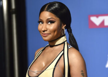 Graduado agradece a Nicki Minaj por pagar su colegiatura