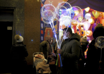 Francia promete acelerar vacunación contra Covid-19
