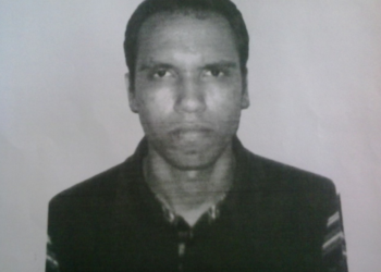 Familiares buscan a joven desaparecido
