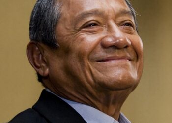 Armando Manzanero, autor de “Somos novios”, muere a la edad de 85 años