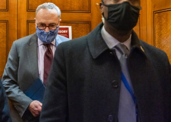 Schumer: juicio político de Trump iniciará en febrero