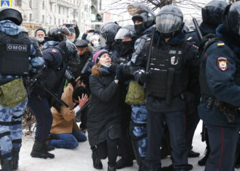 Más de 3.000 detenidos en Rusia en protestas por Navalny